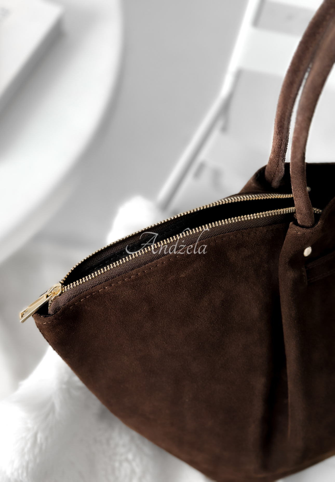 Zamszowa torebka Almost Ready czekoladowa