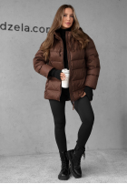 Długa pikowana kurtka z kapturem New In Town czekoladowa