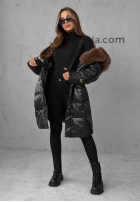 Długa pikowana kurtka z futerkiem Winter Time czarna