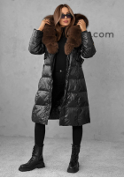 Długa pikowana kurtka z futerkiem Winter Time czarna