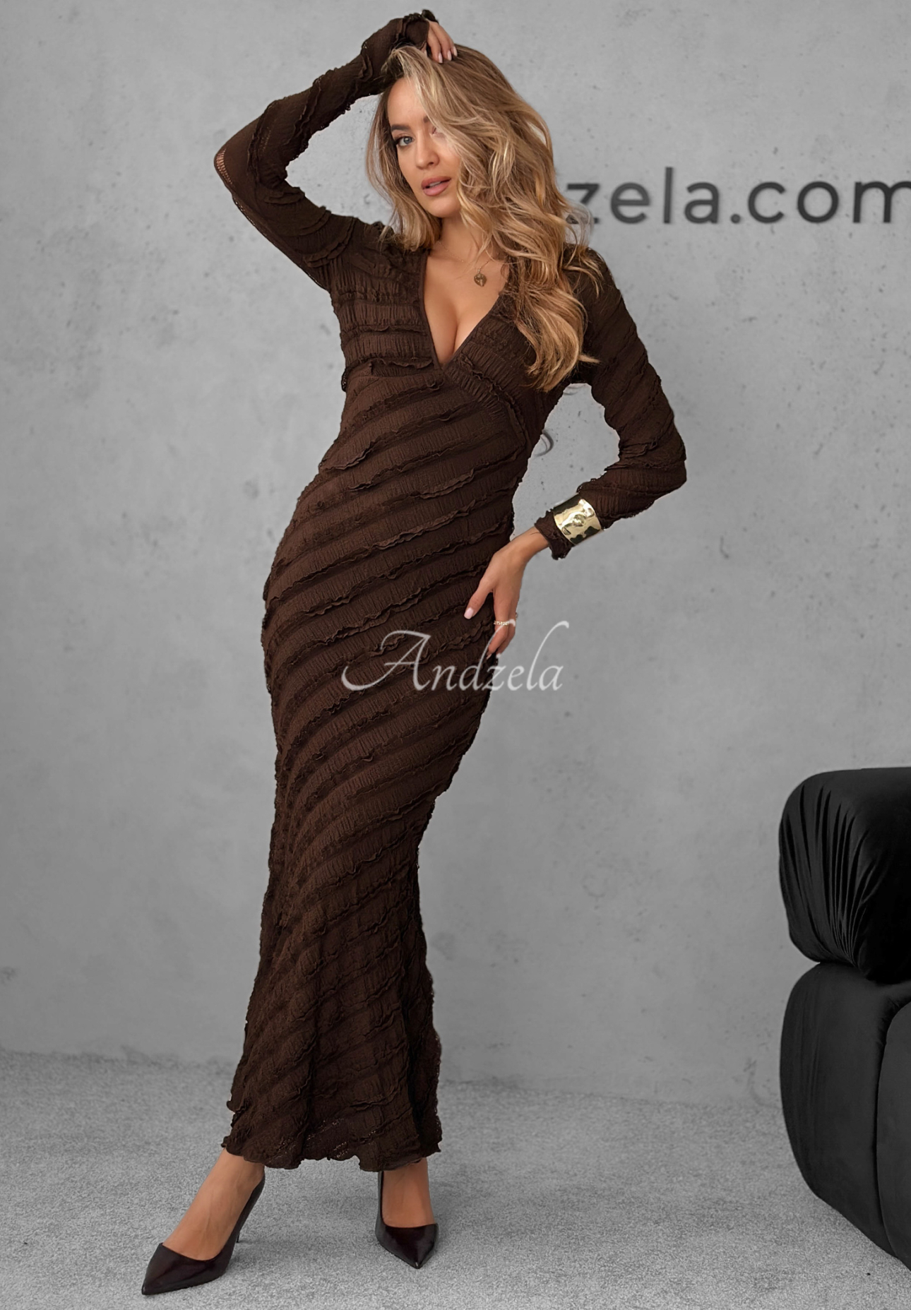 Still Miss You maxi dress with ruffles chocolate
