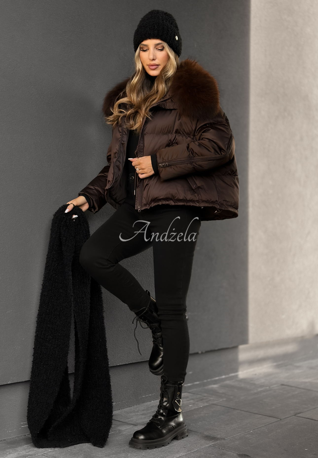 Down jacket with faux fur In Your Dreams chocolate
