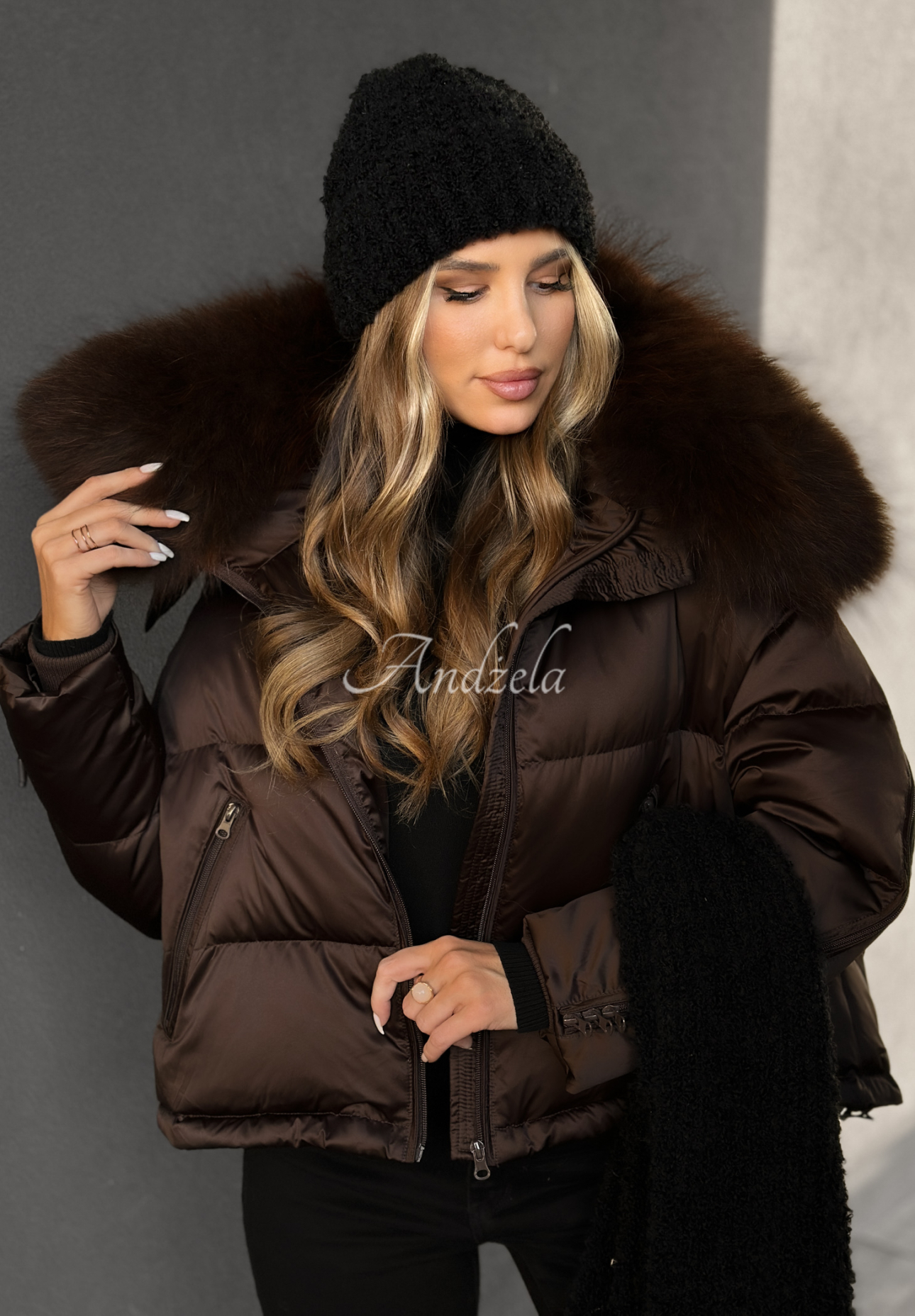 Down jacket with faux fur In Your Dreams chocolate
