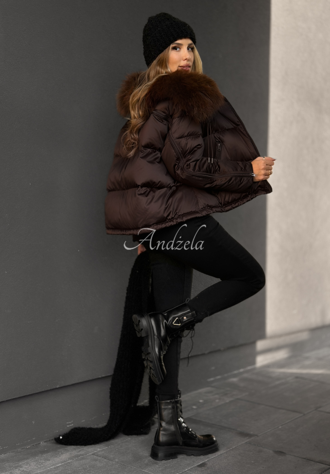 Down jacket with faux fur In Your Dreams chocolate