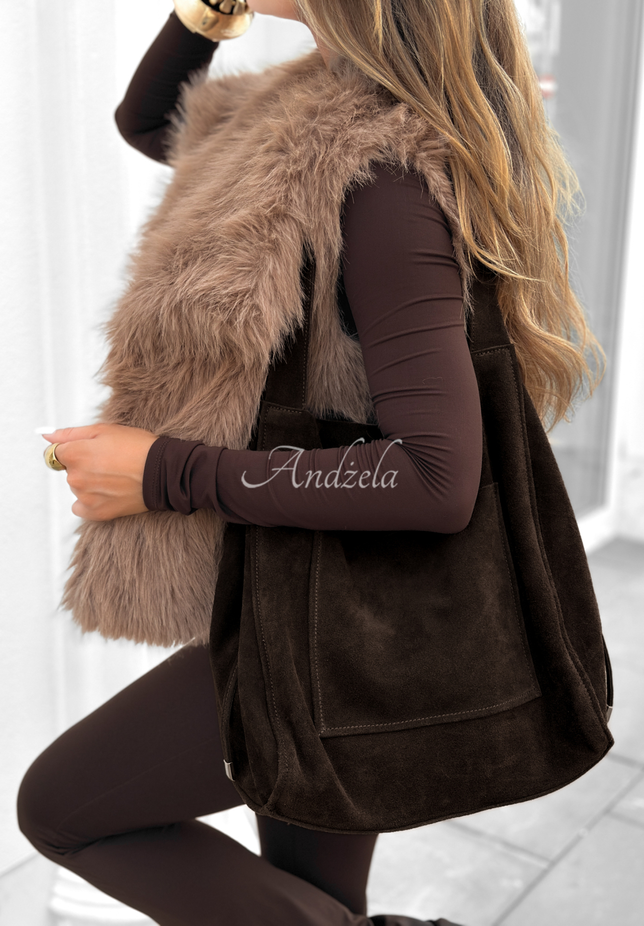 Zamszowa torebka Inspire to Aspire czekoladowa