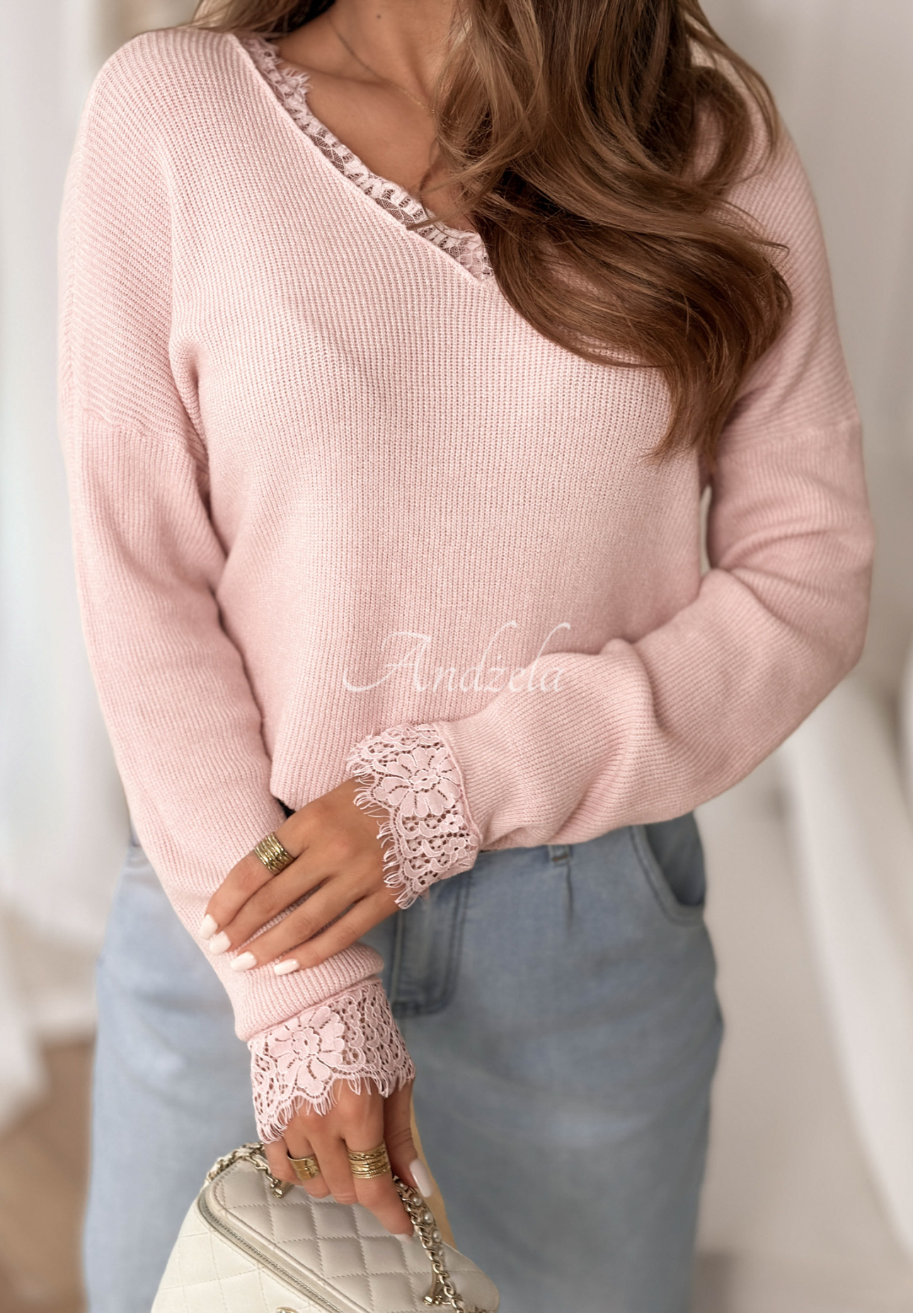 Lightweight viscose sweater with lace Till April powder pink