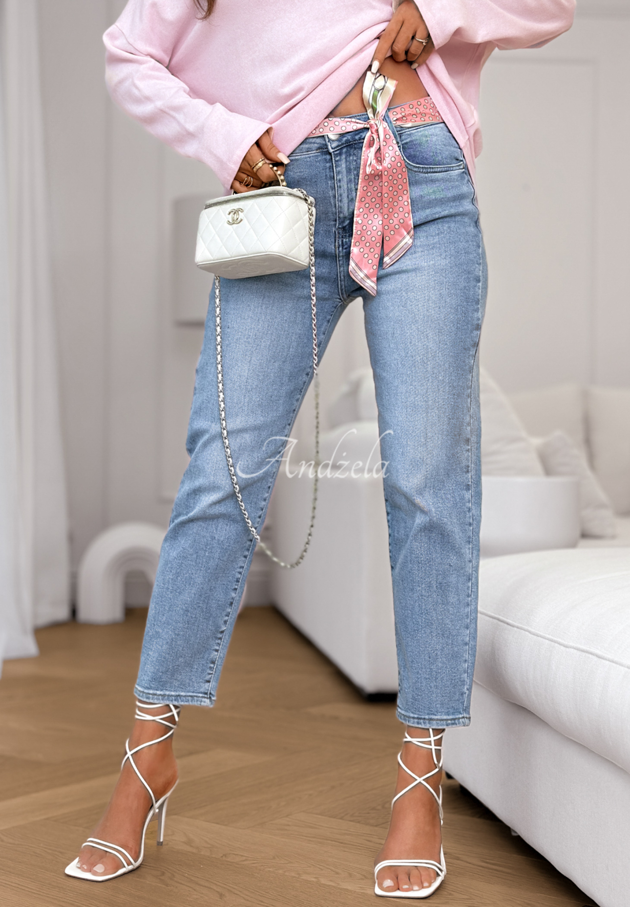 Spodnie jeansowe mom fit z paskiem Real For You niebieskie