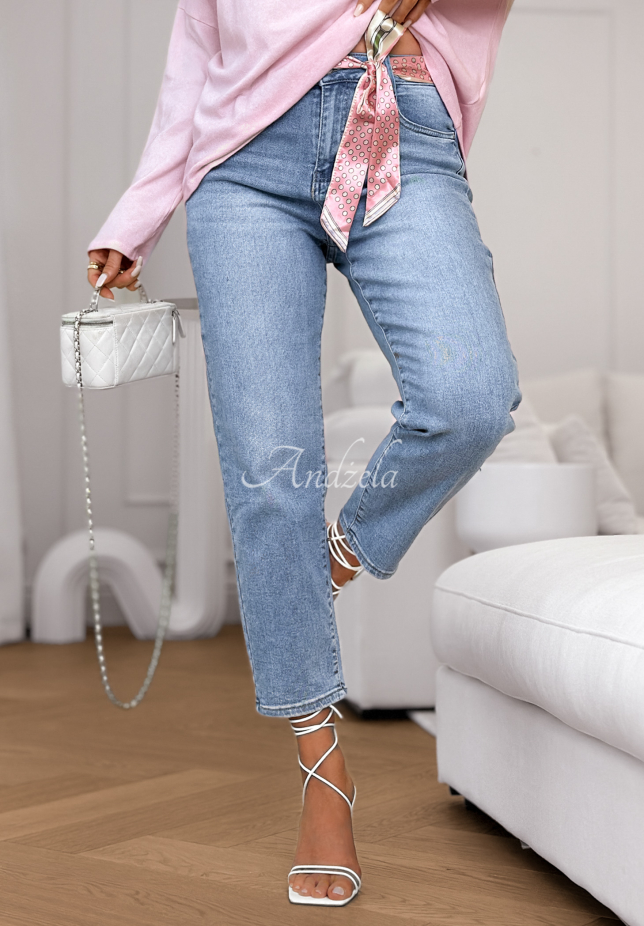 Mom fit jeans with Real For You belt, blue