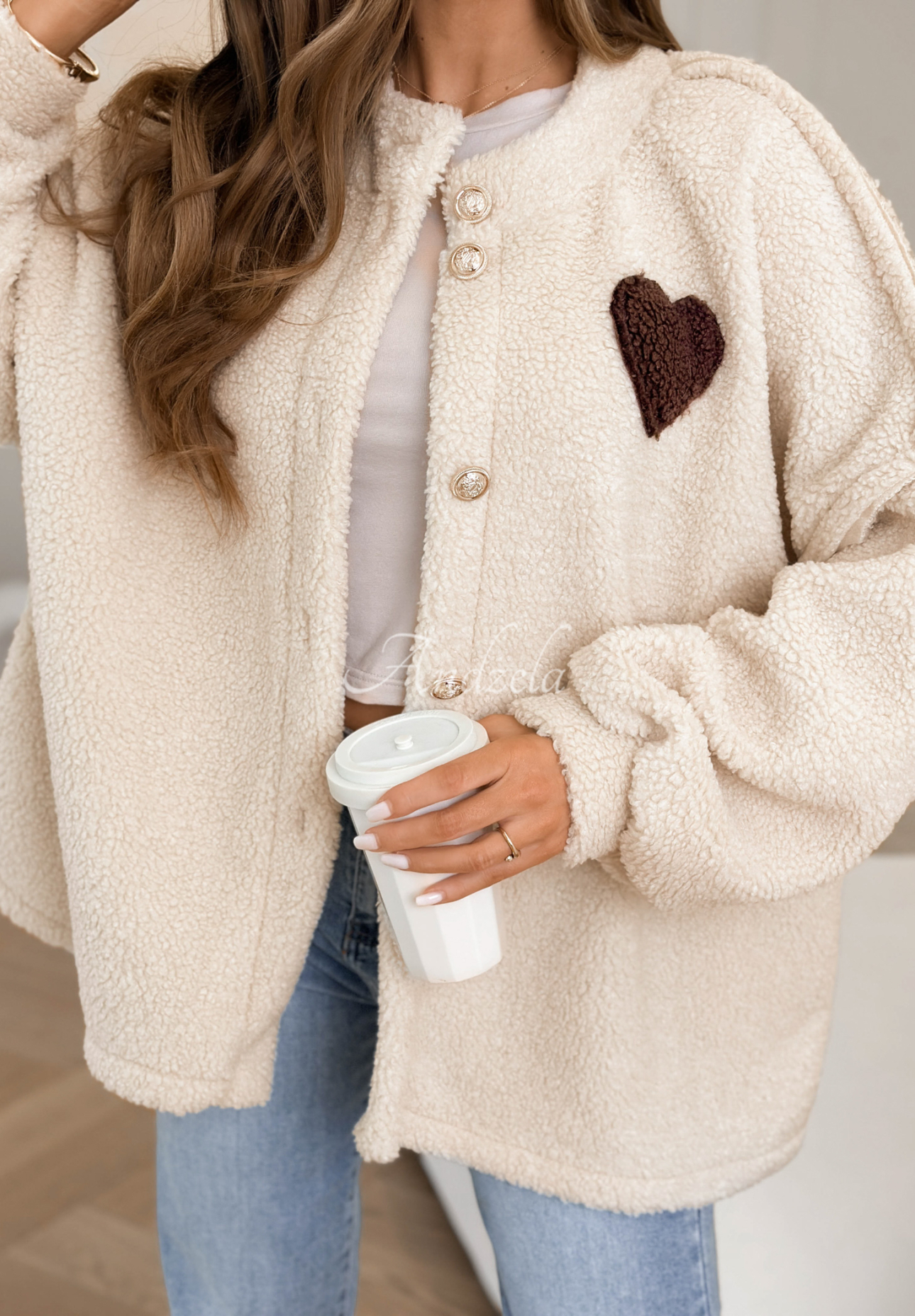 April Feels short sherpa jacket, beige