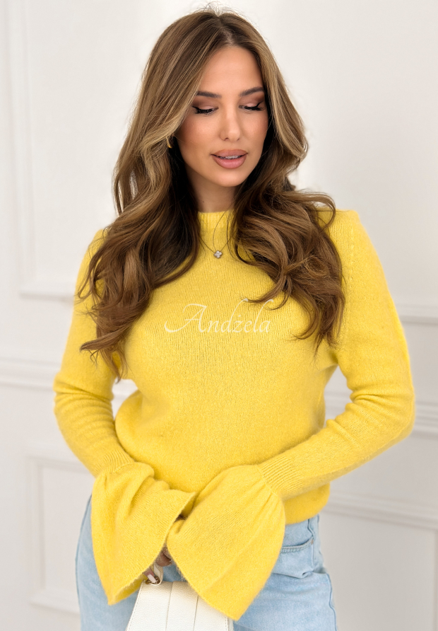 Soft sweater with wide sleeves and alpaca Spring Smoothie yellow