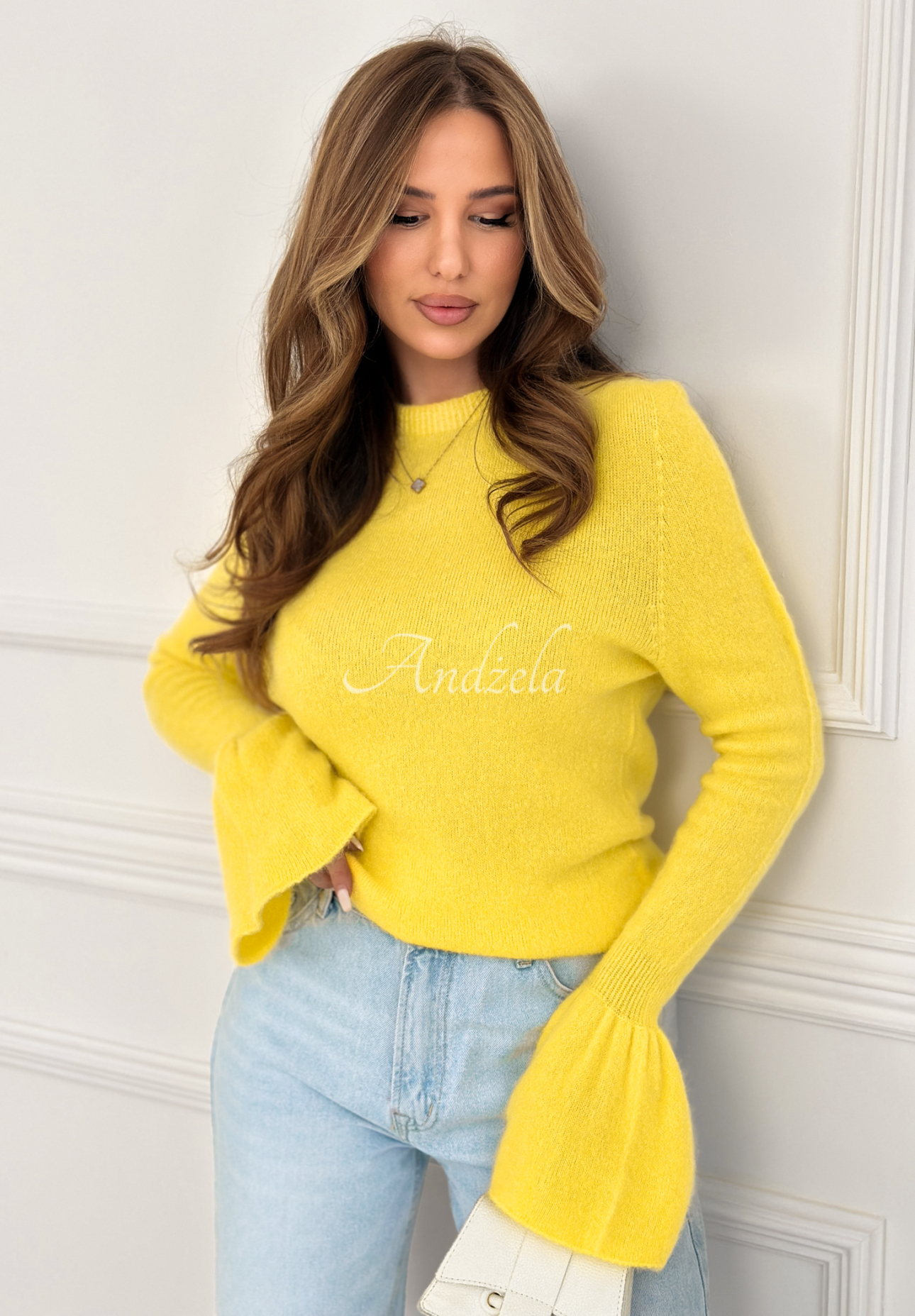 Soft sweater with wide sleeves and alpaca Spring Smoothie yellow