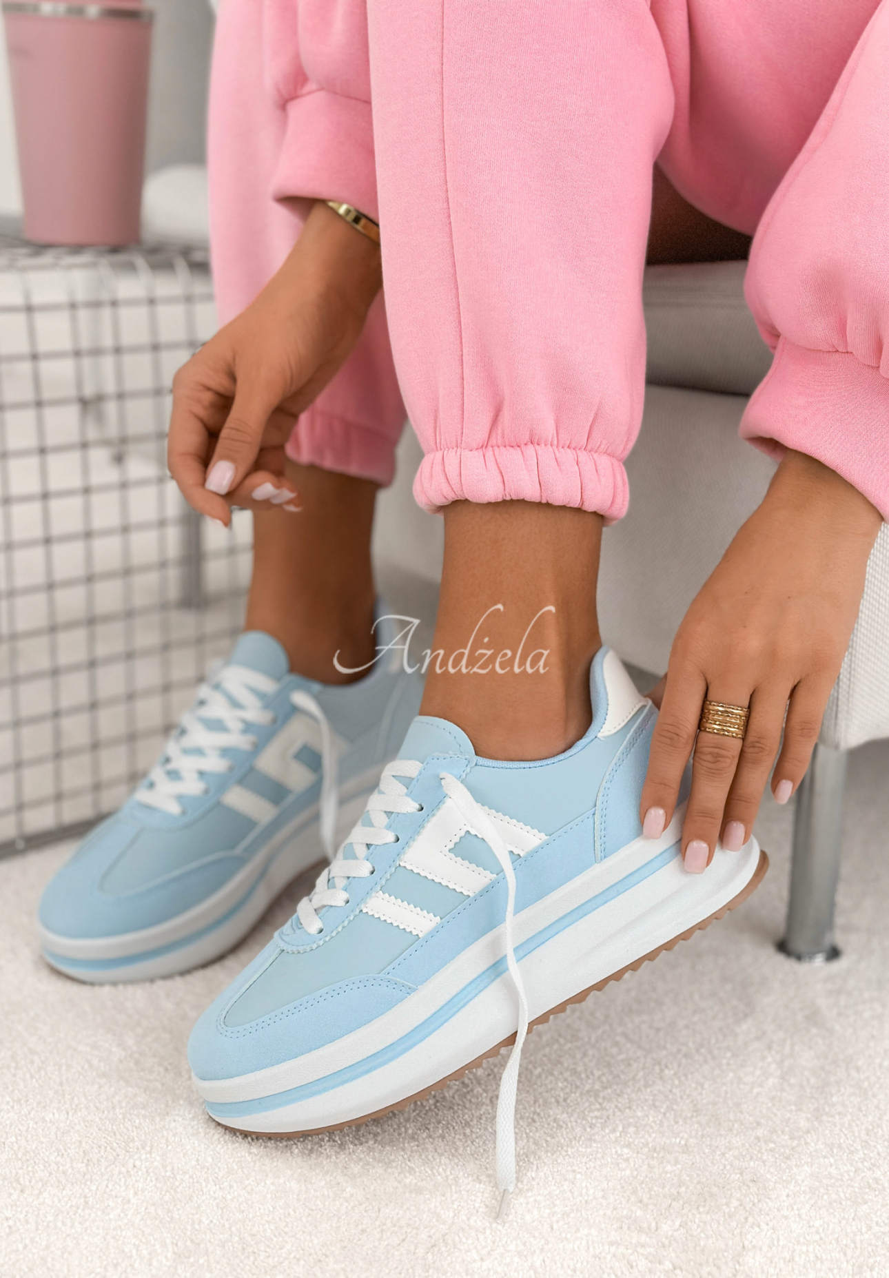 Adidasy Not Going Anywhere błękitne