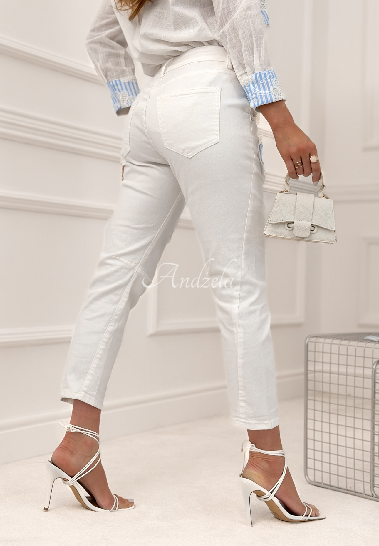 Mom fit jeans with Just Be Kind patches, white