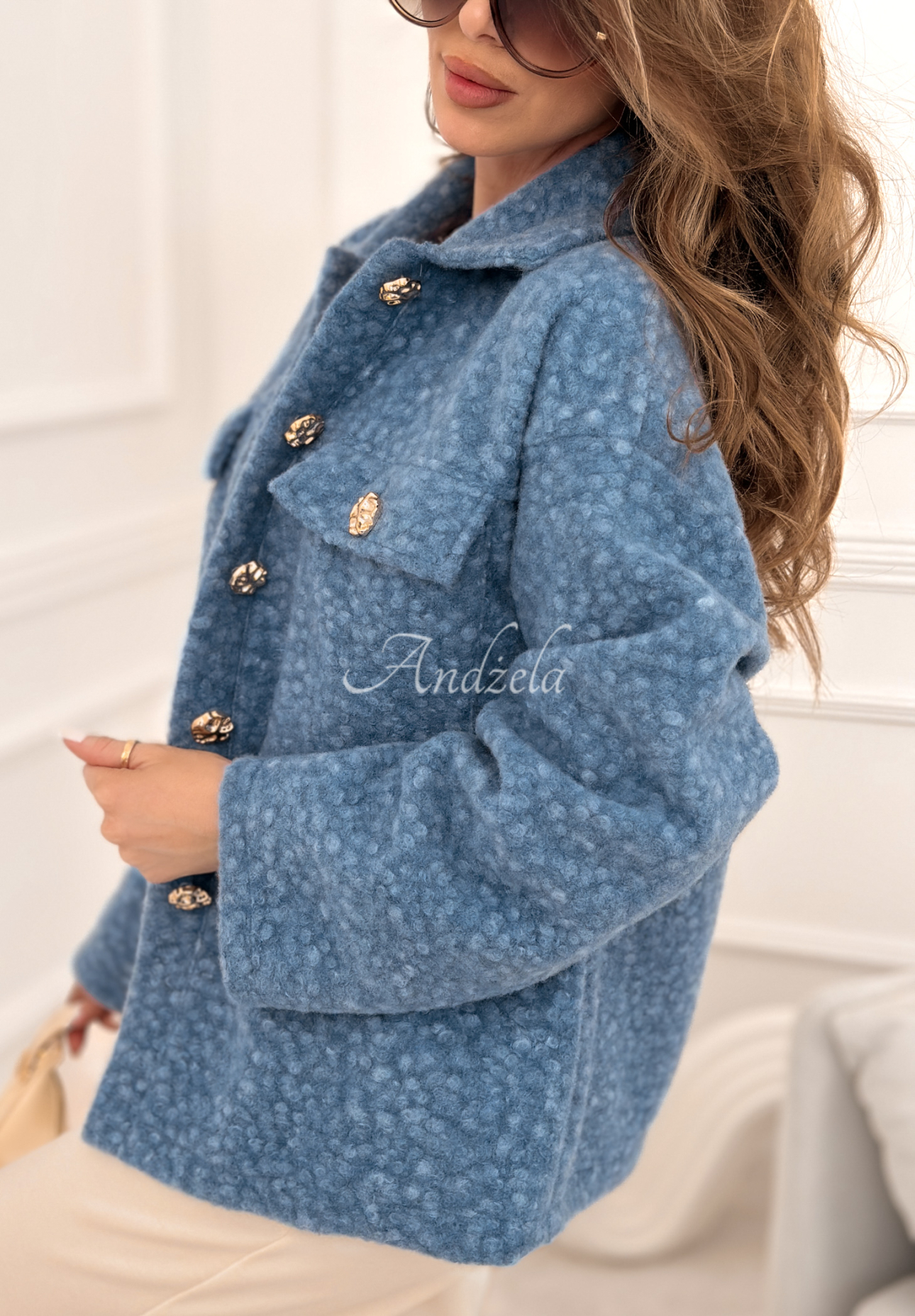 Warming Up short bouclé sheepskin jacket, blue