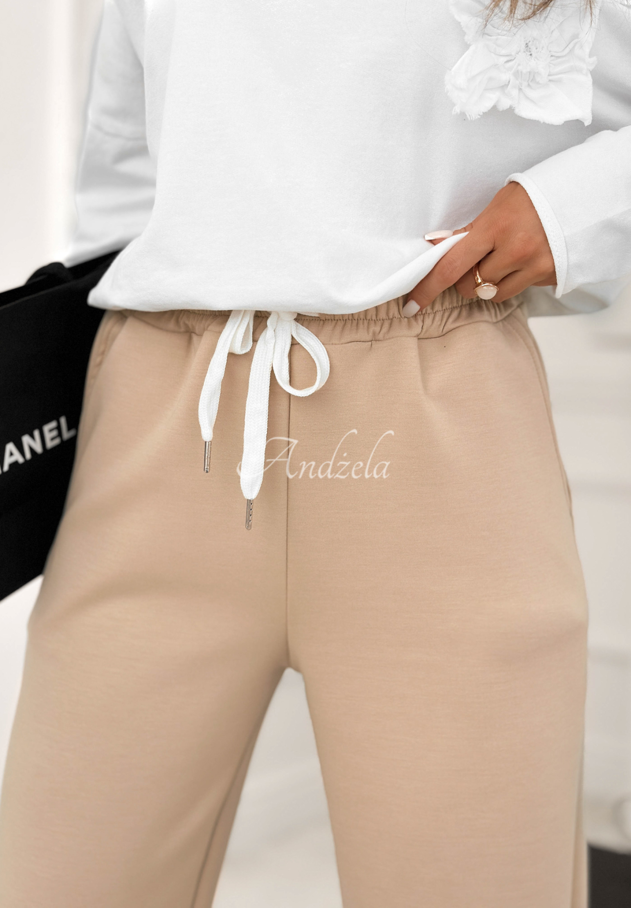 Comfy &amp; Trendy beige sweatpants