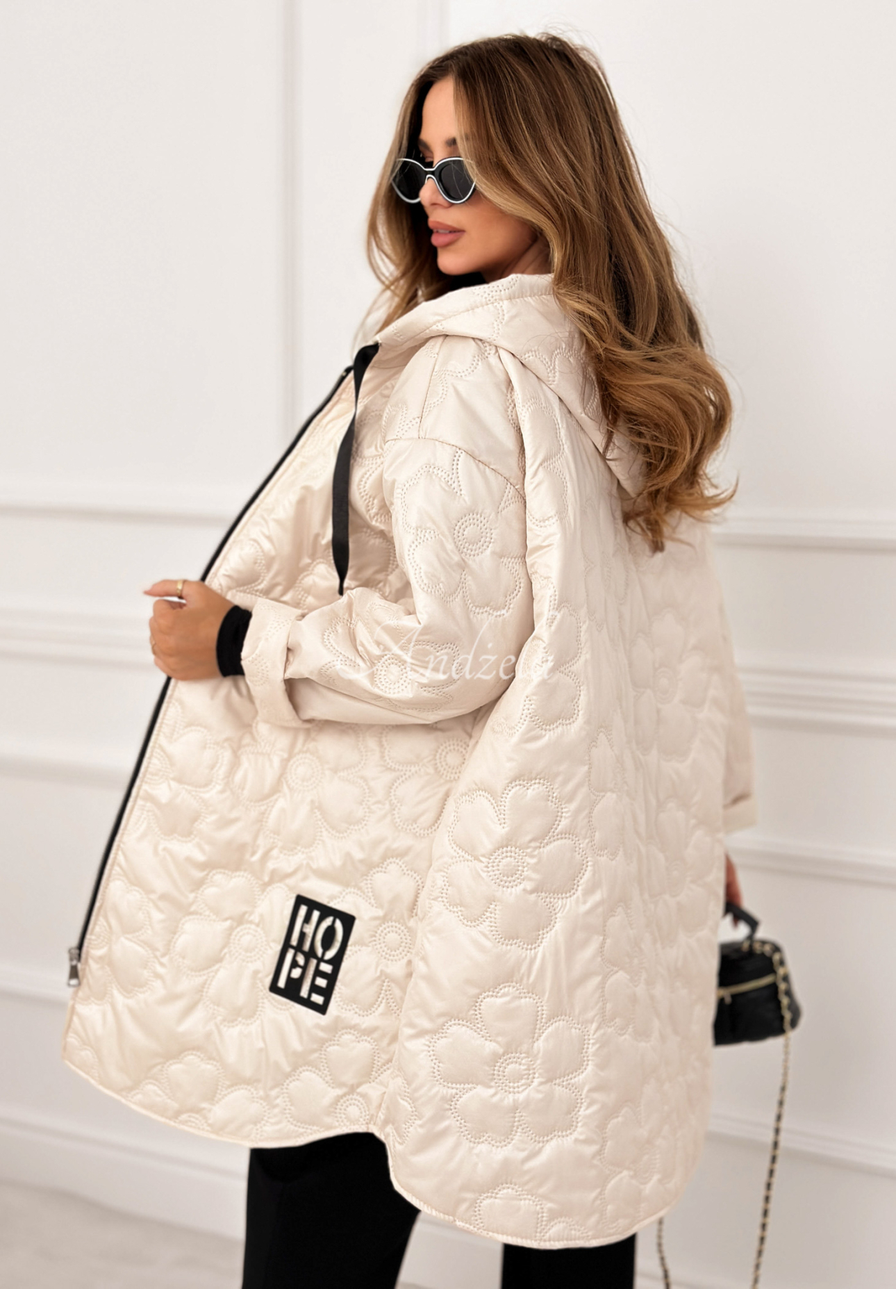 Long quilted jacket with hood For The Season beige