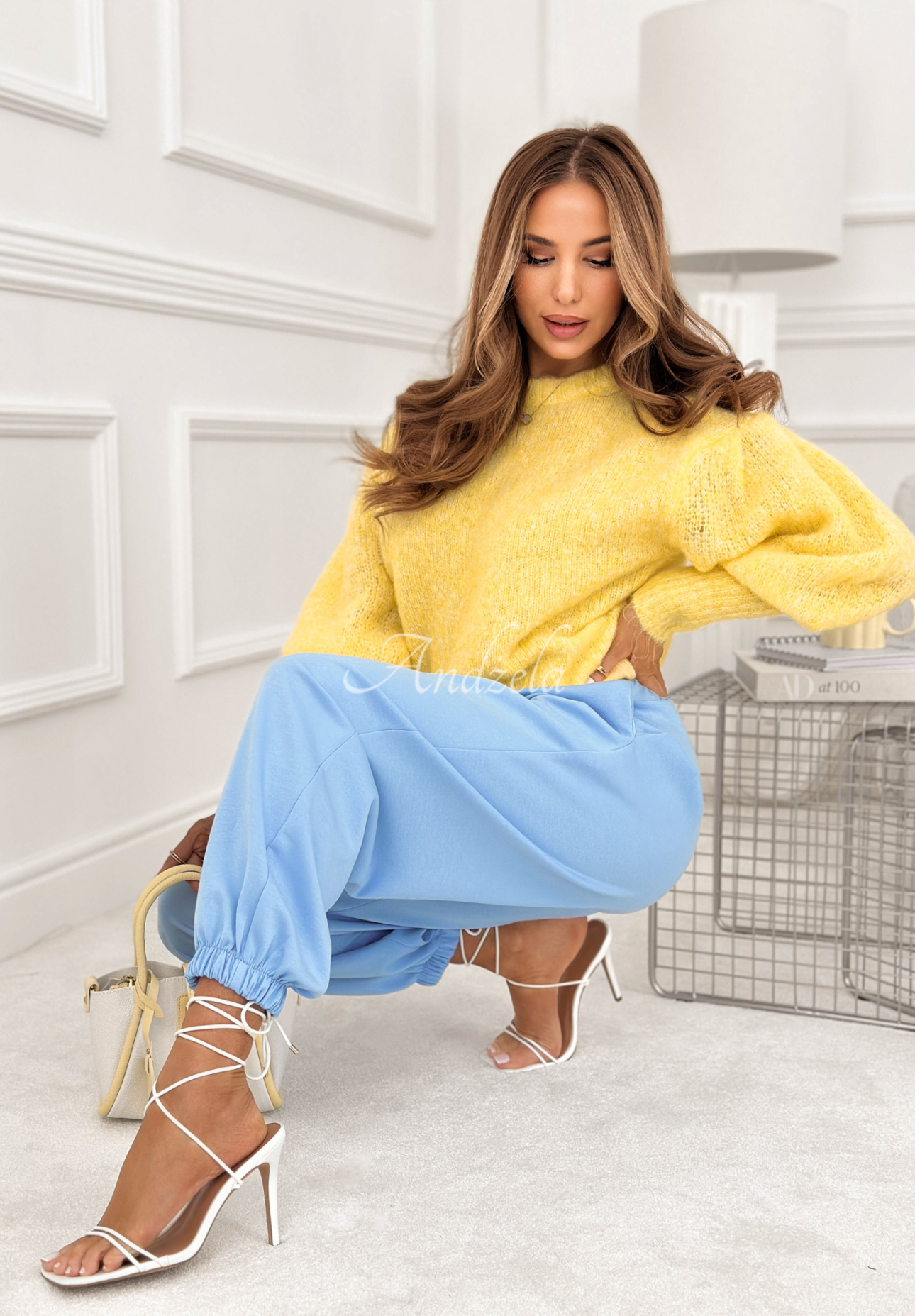 Wiskozowe spodnie masełko ze ściągaczami What You Wanted błękitne