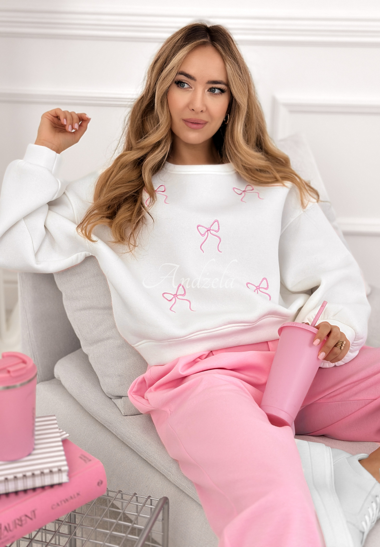 Cotton sweatshirt with embroidered bows Bows Again white
