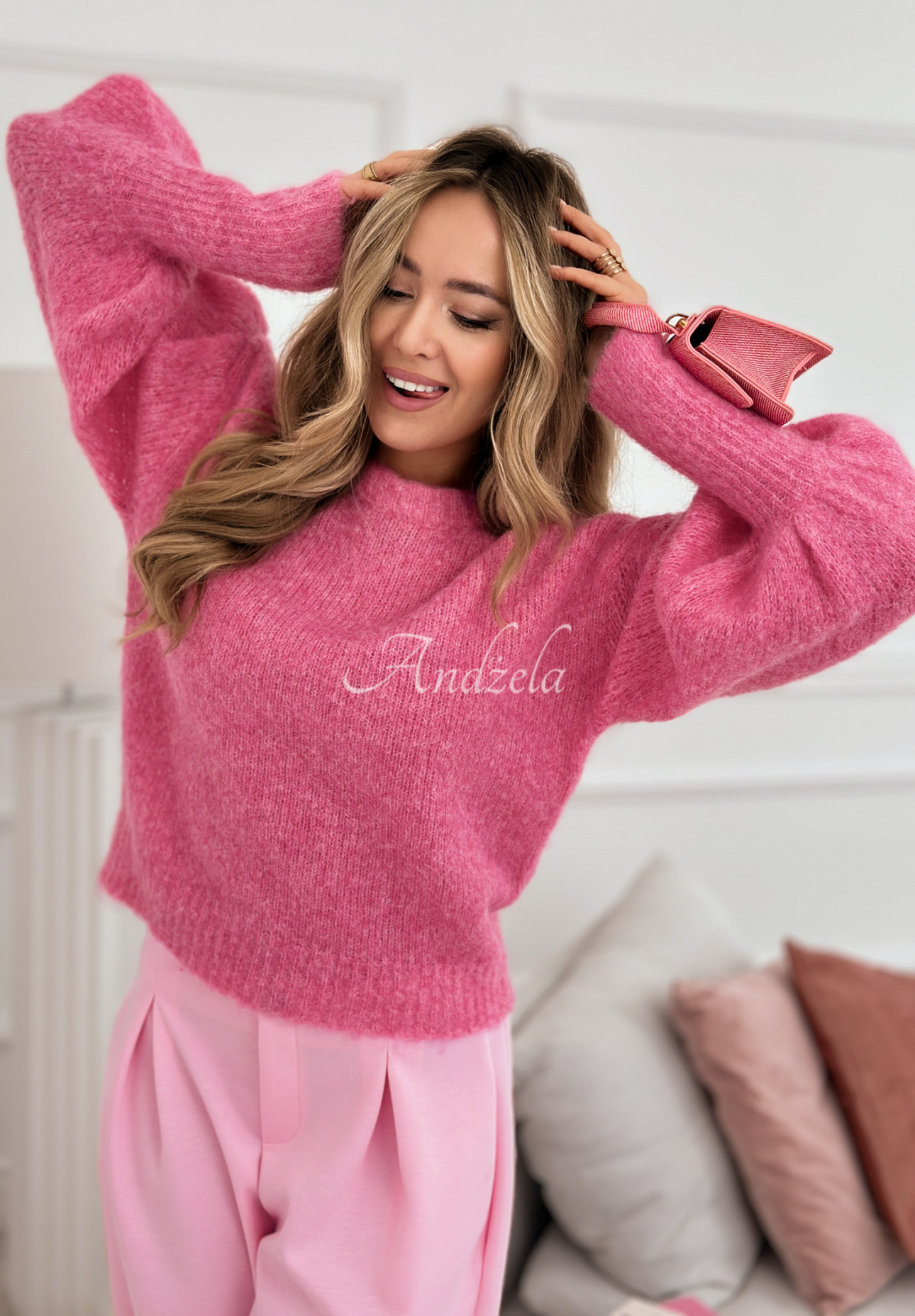 Soft sweater with puff sleeves and Colorful Clouds wool, pink