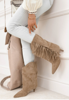 Zamszowe botki na szpilce z frędzlami With Every Step beżowe