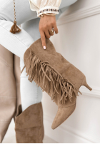 Zamszowe botki na szpilce z frędzlami With Every Step beżowe