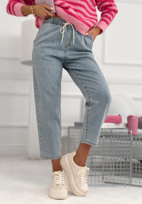 Spodnie jeansowe mom fit z gumką w pasie Don&rsquo;t Even Ask niebieskie