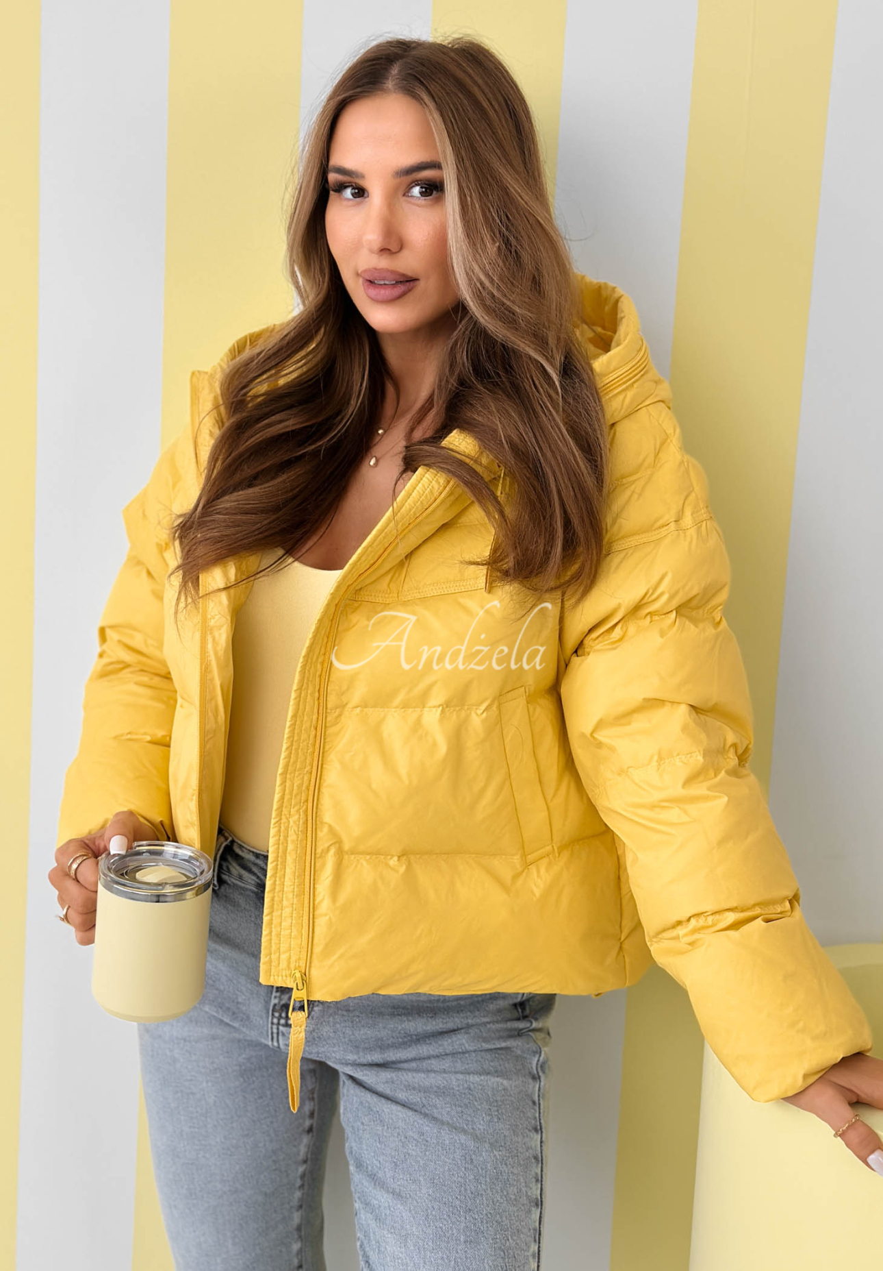 Must Believe short down jacket with hood, yellow