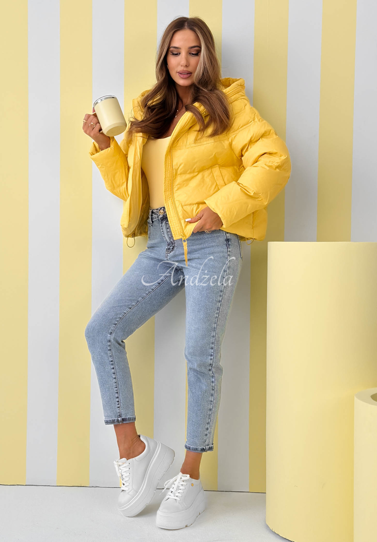 Must Believe short down jacket with hood, yellow