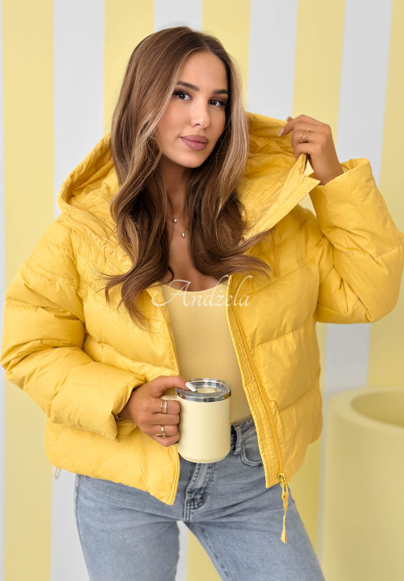 Must Believe short down jacket with hood, yellow