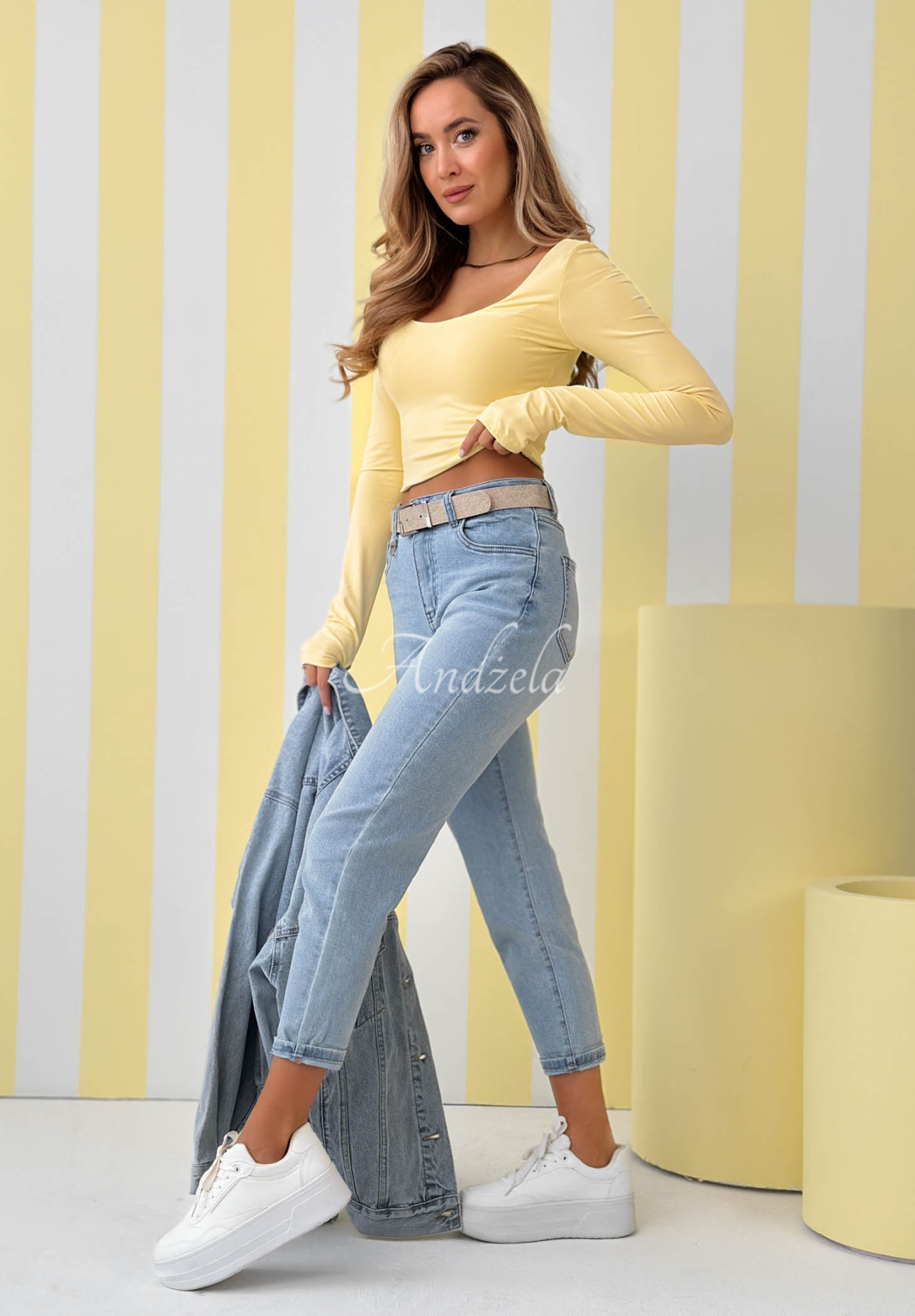 Spodnie jeansowe mom fit Break The Silence jasnoniebieskie