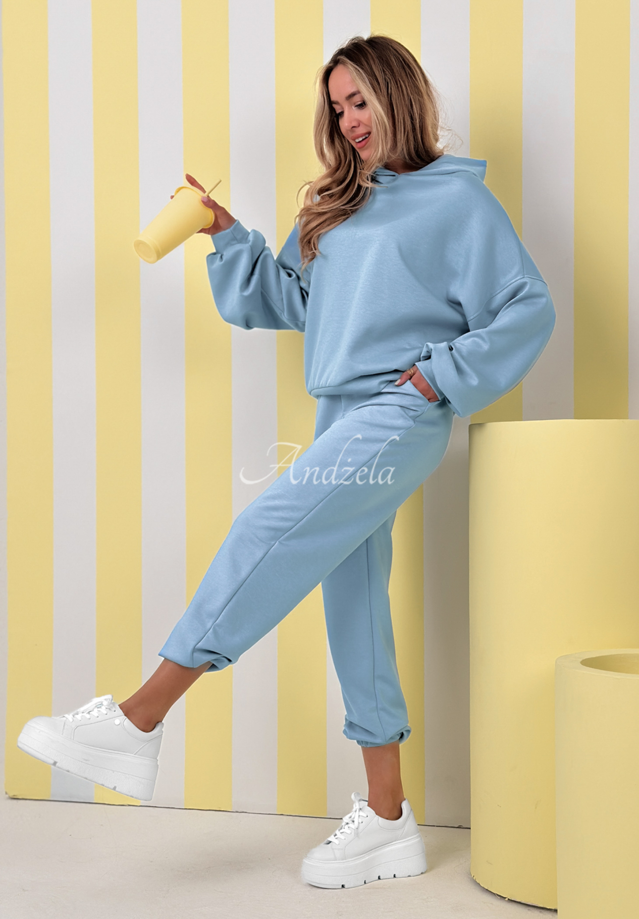 Wiskozowy komplet dresowy masełko Remember About You błękitny