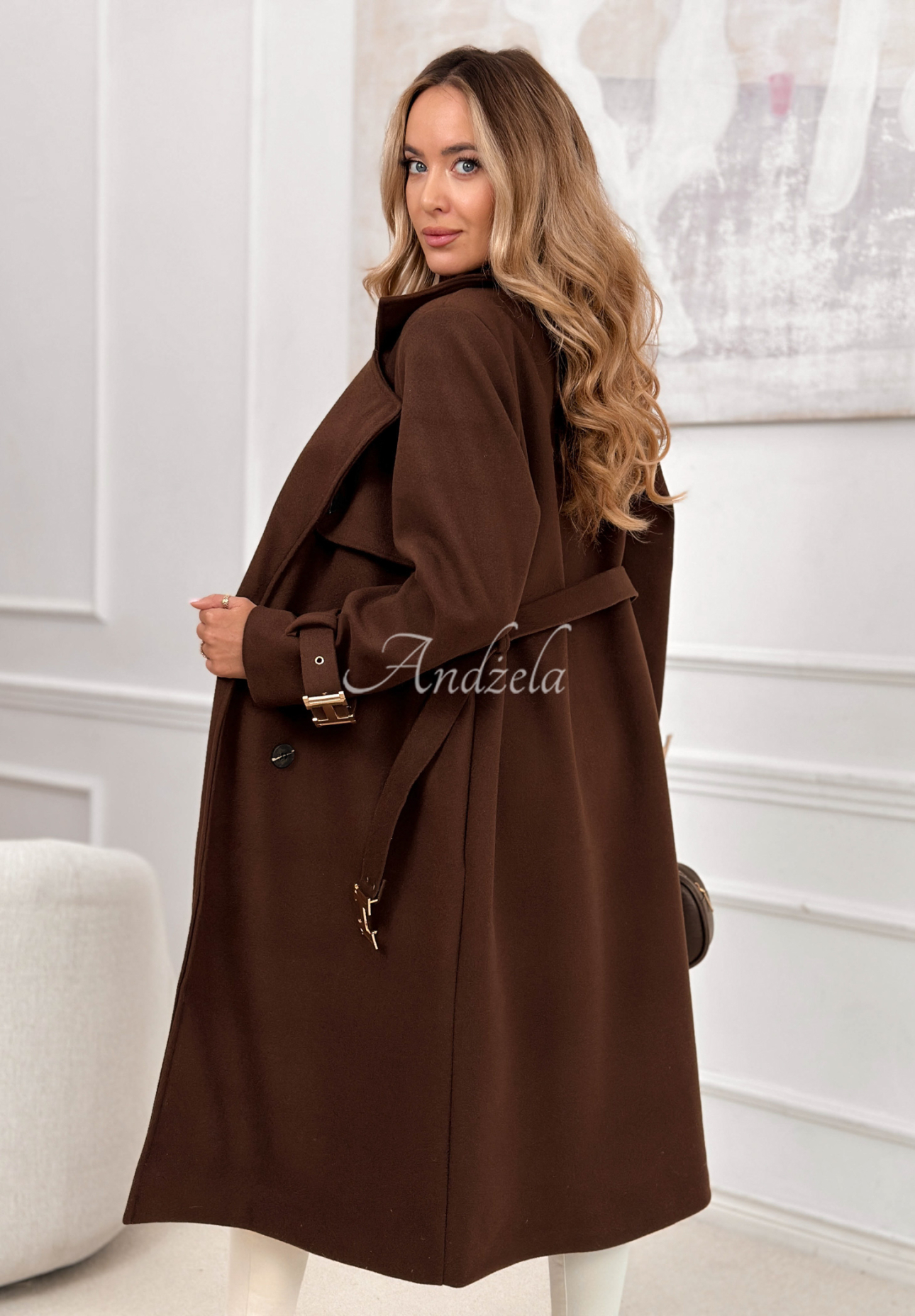 Długi płaszcz dwurzędowy z paskiem Changing Of Seasons czekoladowy
