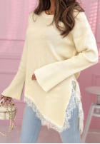 Prążkowany asymetryczny sweter z koronką Fresh Start pudrowy róż