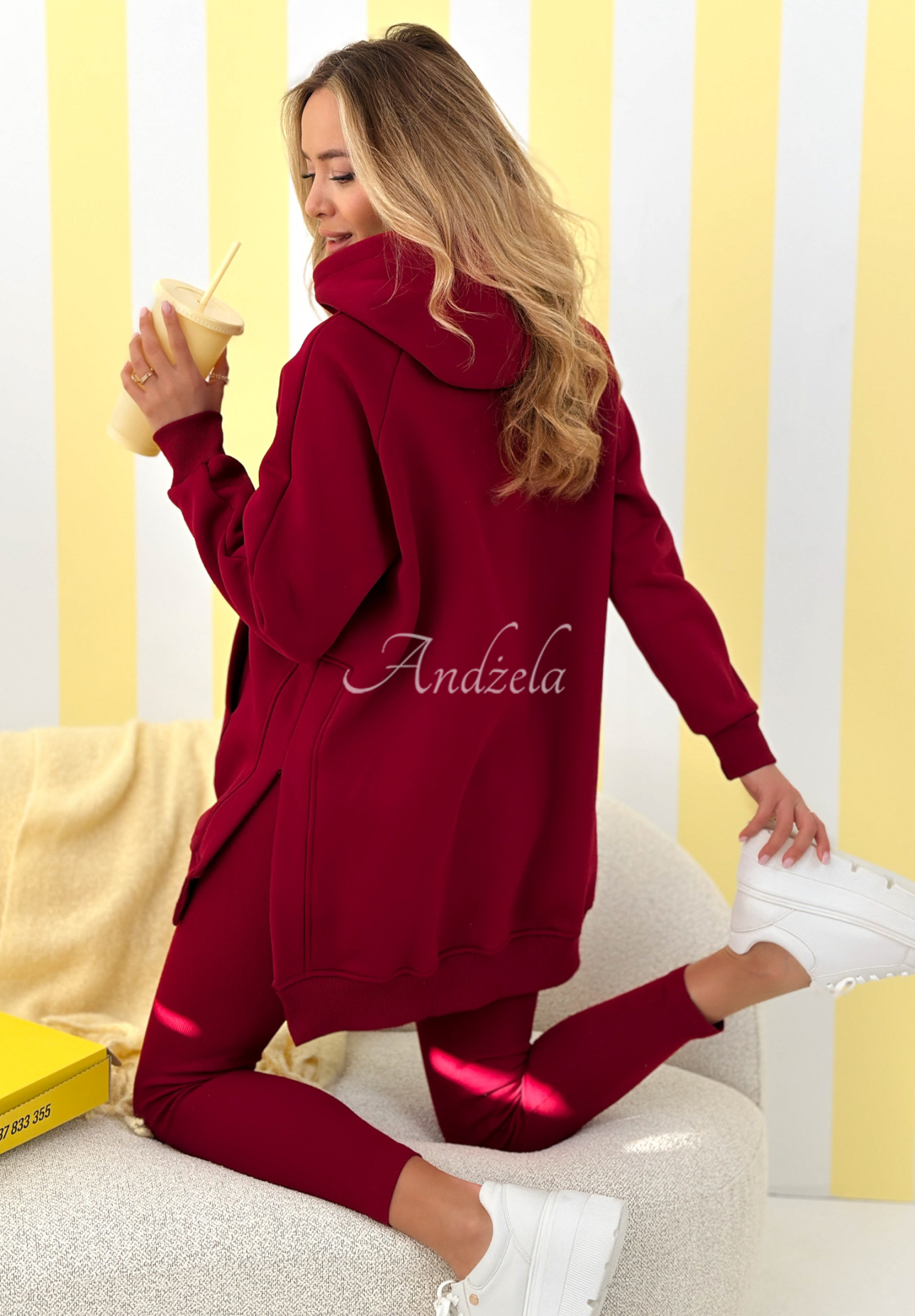 Siempre burgundy hoodie with pocket II