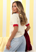 Miękki sweter z wisienkami Cherry Sweet Girl ecru