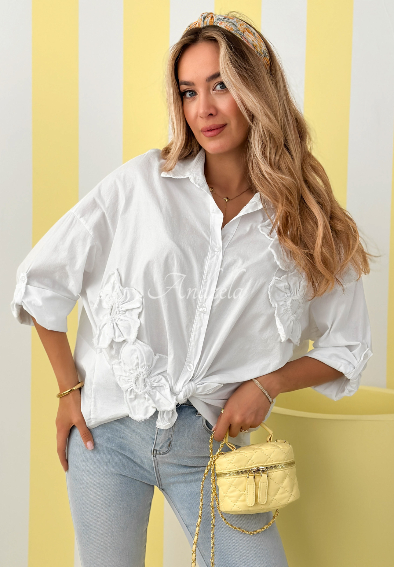 Bawełniana koszula z naszytymi kwiatami April Flowers biała