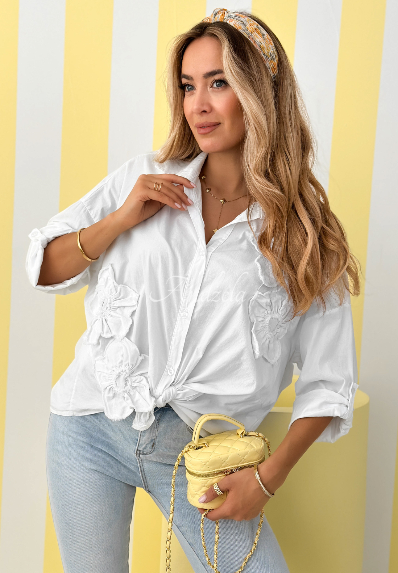 Bawełniana koszula z naszytymi kwiatami April Flowers biała