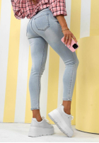Spodnie jeansowe skinny Margaret jasnoniebieskie