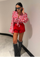 Kwiecista bluzka z wiązaniem La Milla Khloe różowa