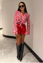 Krótkie spodenki z zakładkami La Milla Camilla czerwone