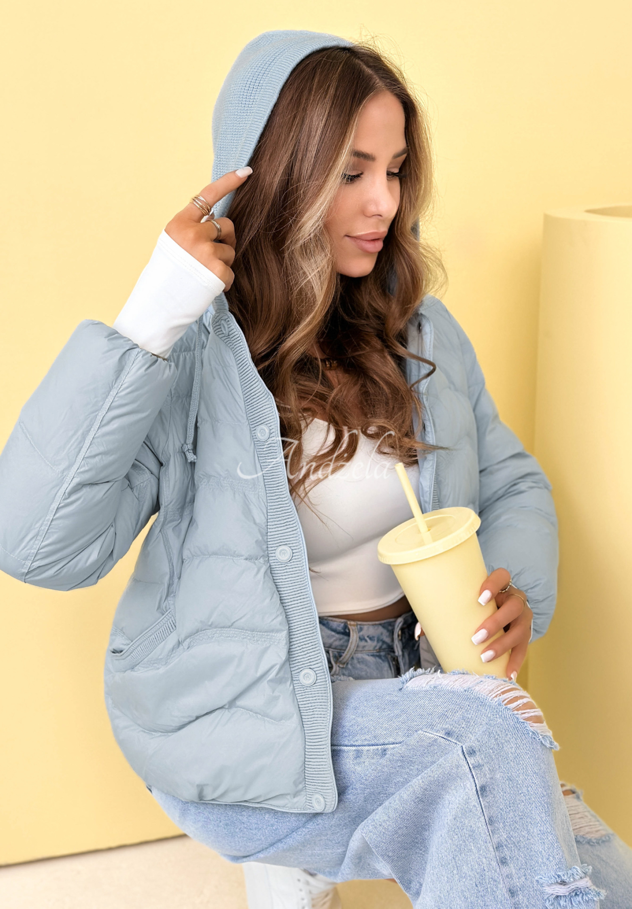 Puchowa kurtka z kapturem Kayla błękitna