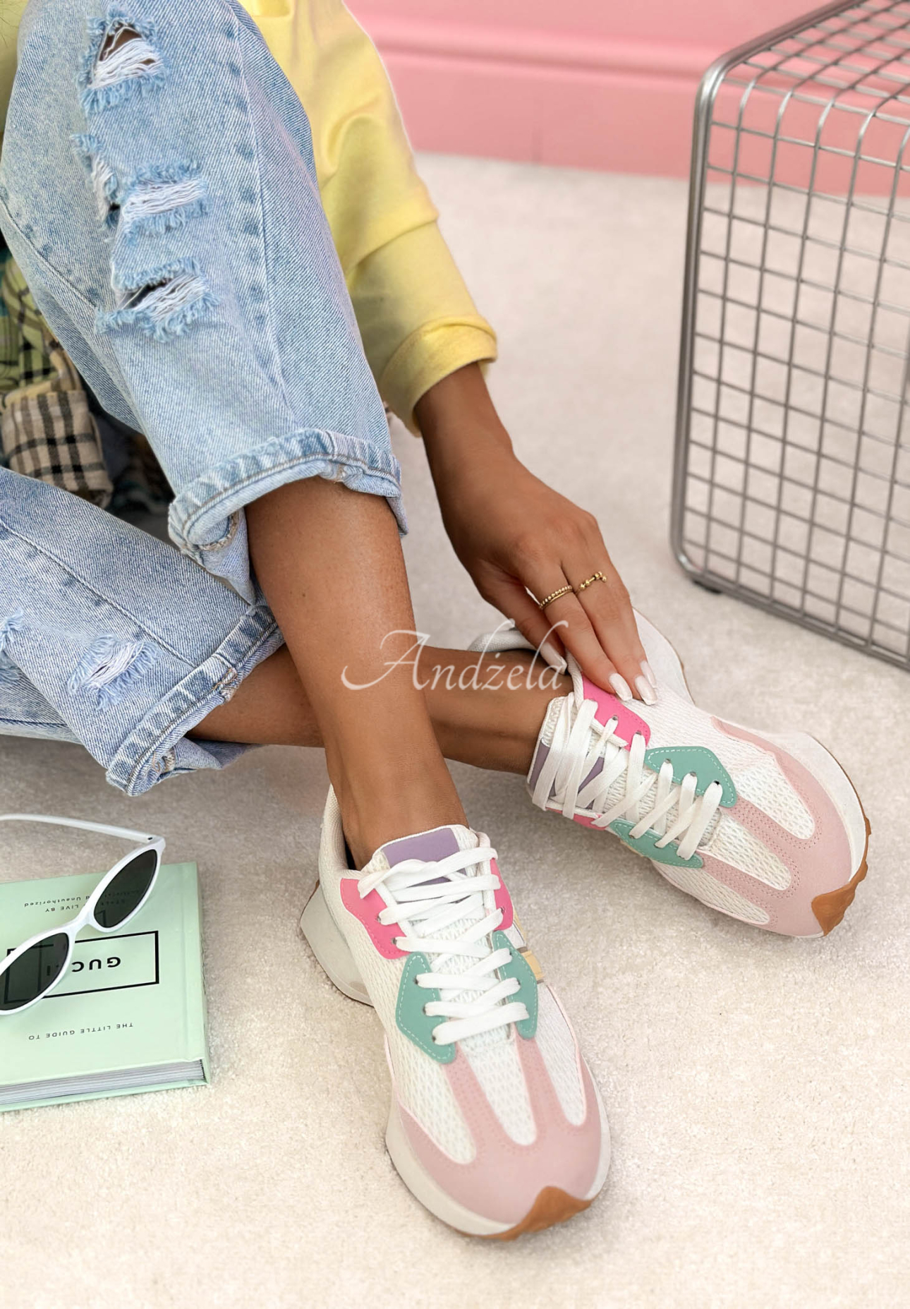 Sneakersy Running Towards You biało-różowe