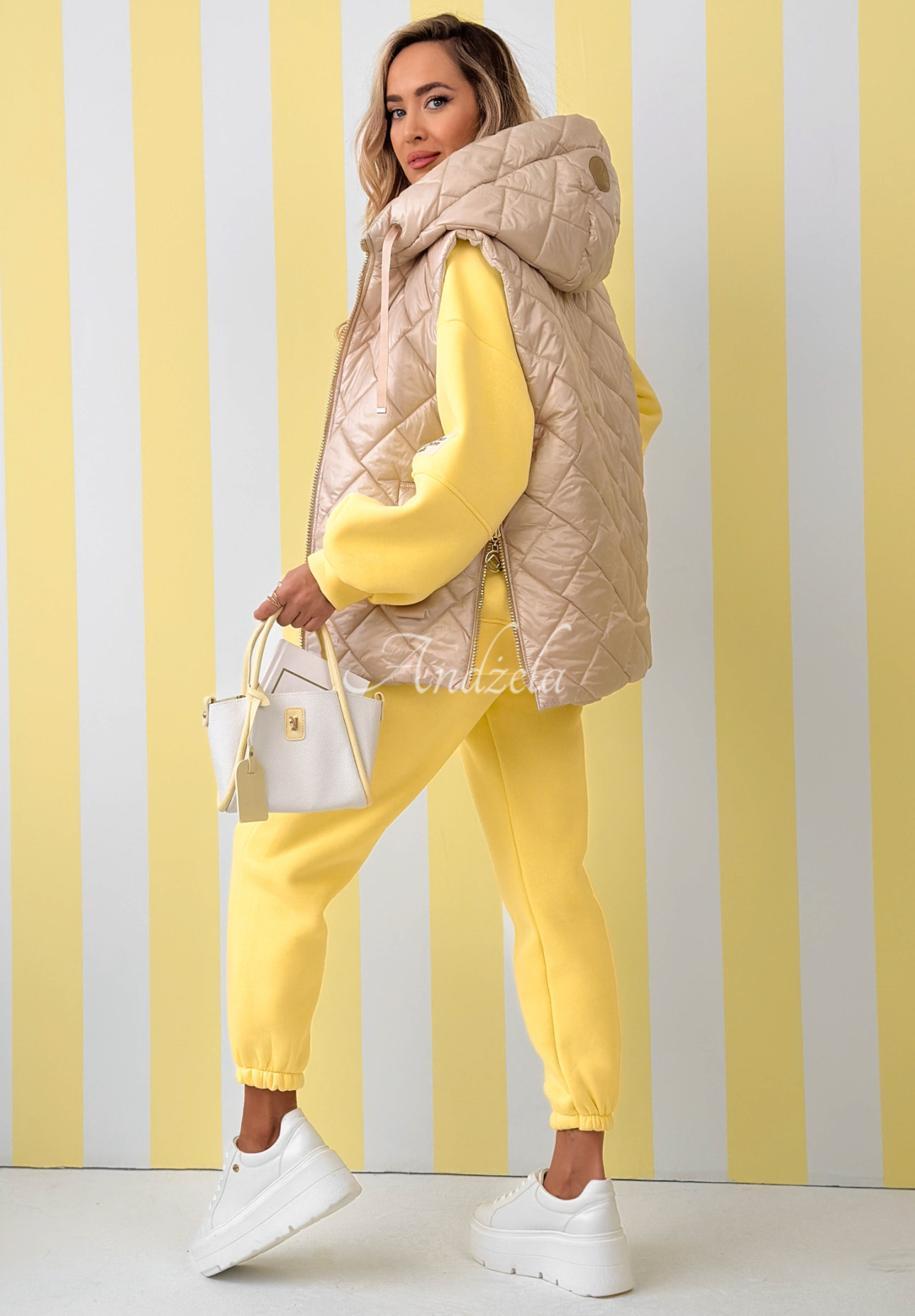 Pikowana kamizelka z kapturem Spring Touch beżowa