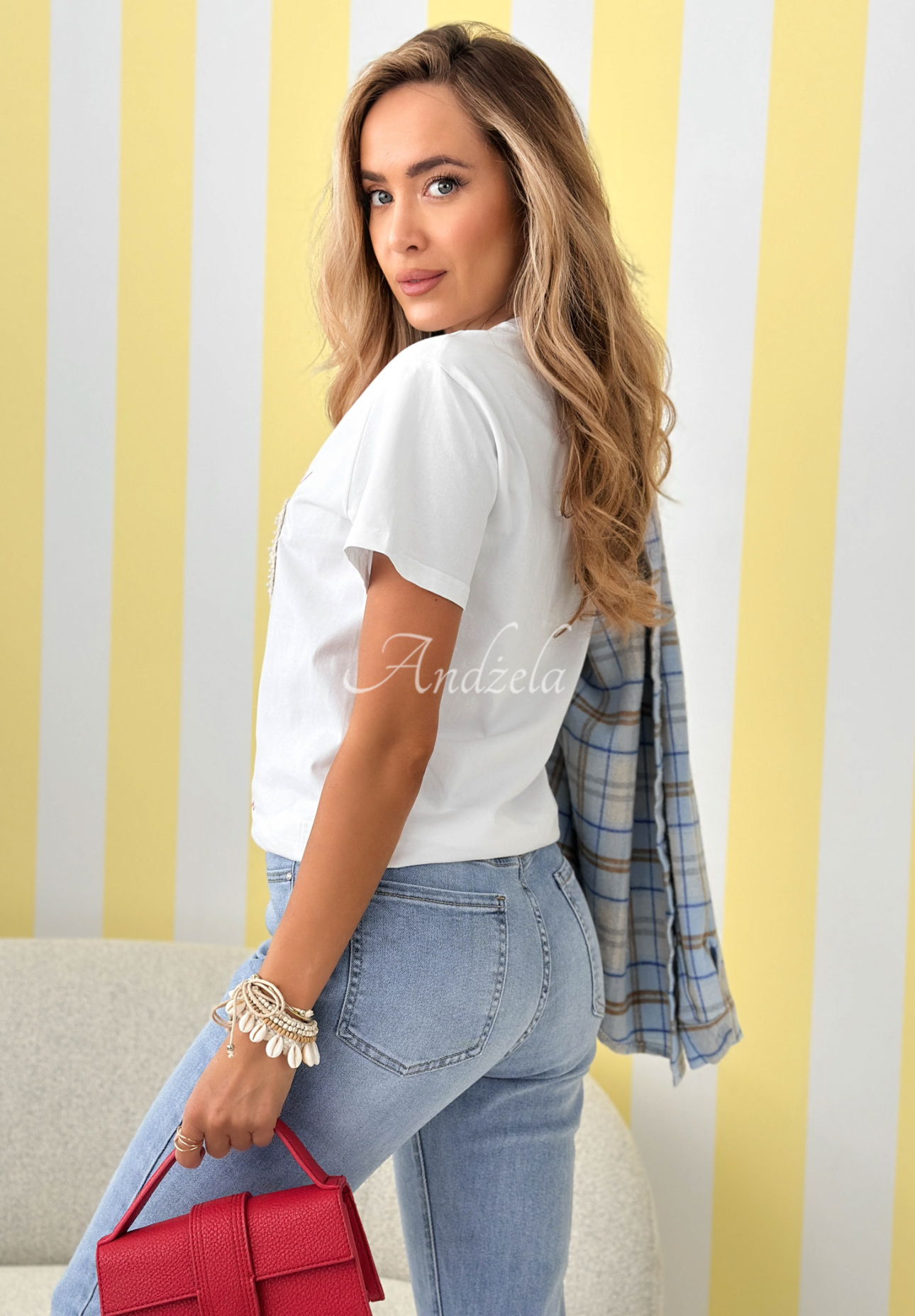 Cotton T-shirt with embroidered seashells Gifts From Sea white