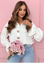Shirt with decorative brooches Brunch Outfit white