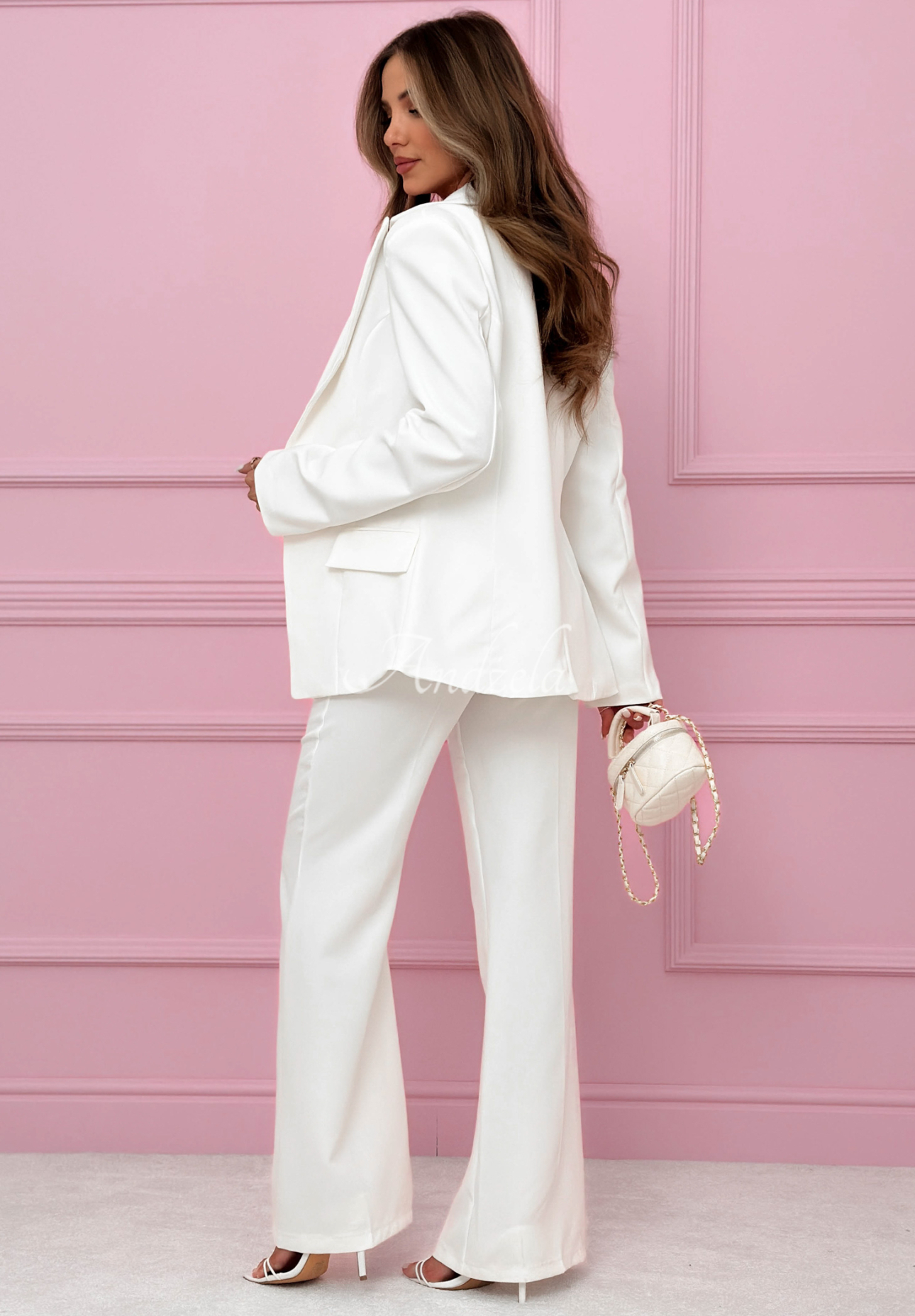 Fitted women's suit with flared legs Coctail Party ecru