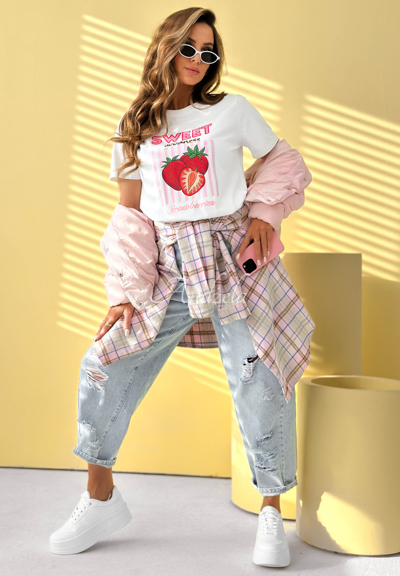 Bawełniany T-shirt z nadrukiem Sweet Goodness biało-różowy