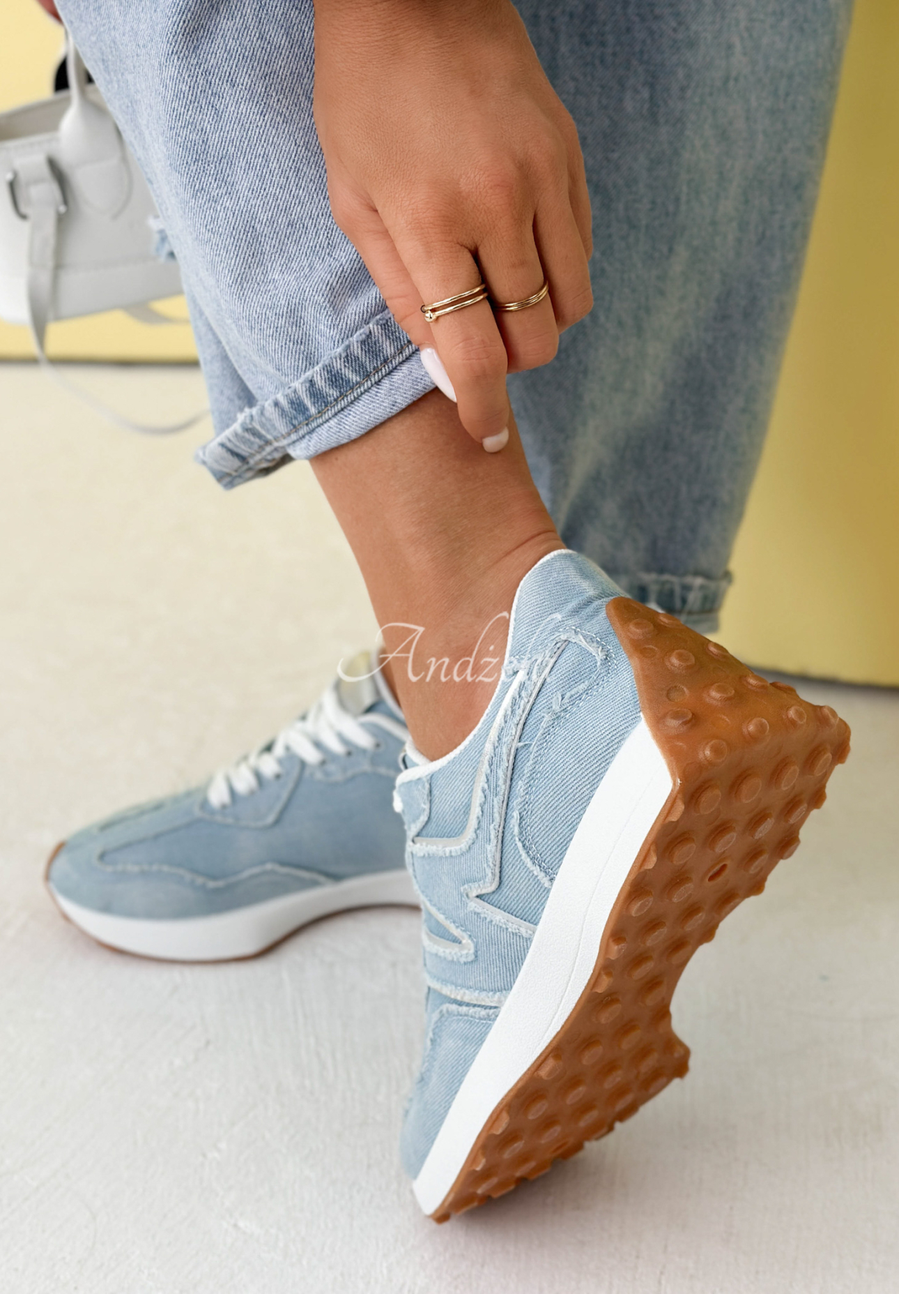 Jeansowe sneakersy Running Towards You jasnoniebieskie