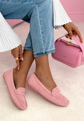 Zamszowe mokasyny Nadine pudrowy r&oacute;ż