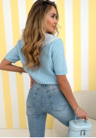 Sweterek z koronkowym kołnierzem Oh Sweet Lace błękitny